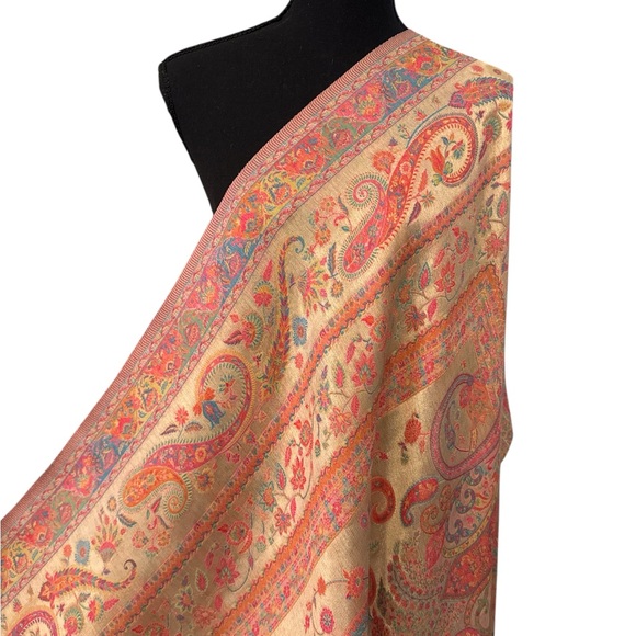 Colorful Paisley and Floral Patterned Rug - Picture 4 of 17